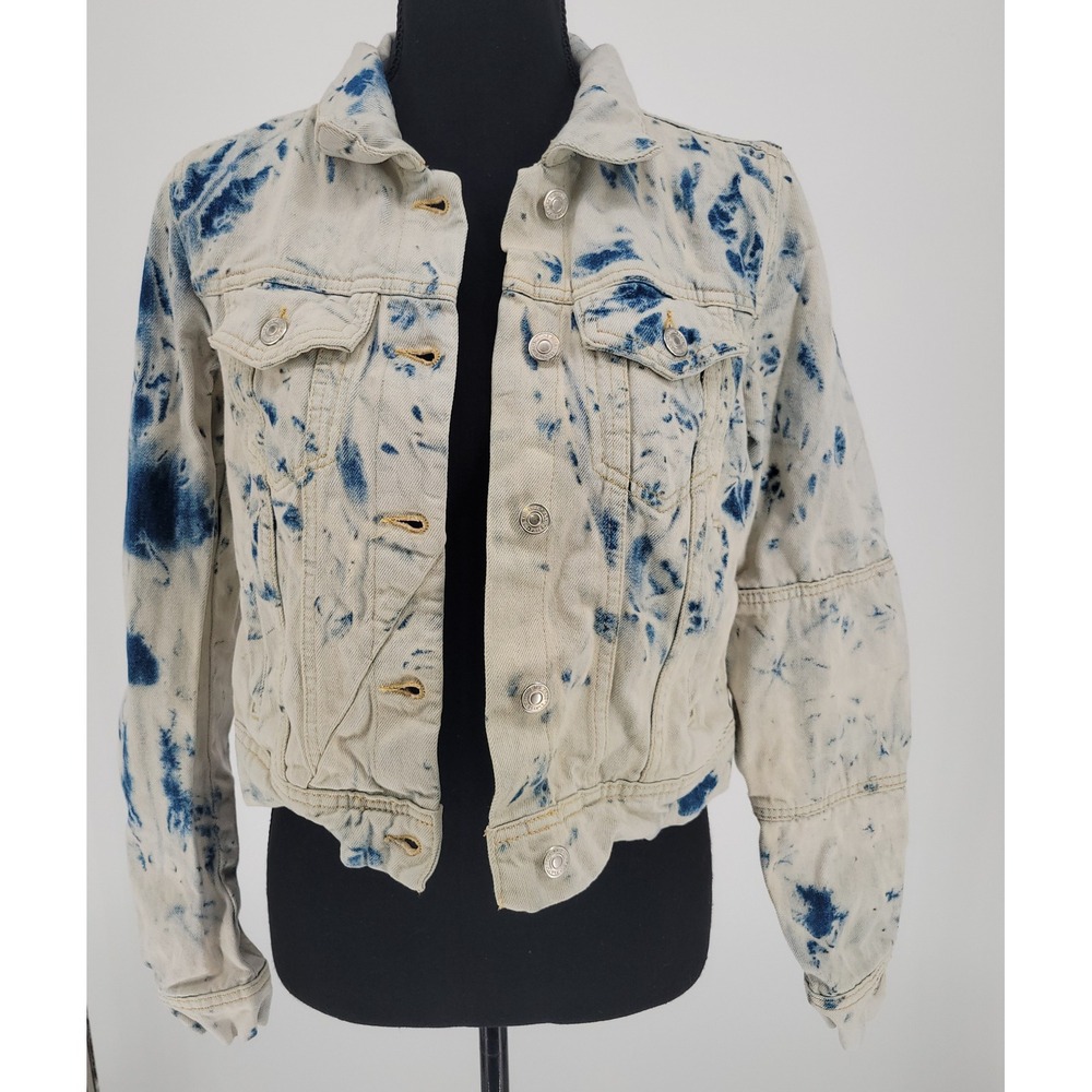 Free People Blue Tie Dye Denim Trucker Jacket Cropped XS Boho Jean Jacket